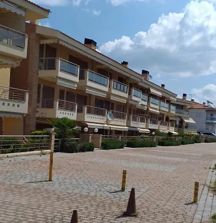 Sundy's House At Beach, Halkidiki Дом отдыха *